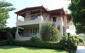 Tosis Apartments